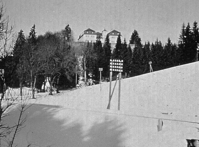 GRAFENECKCASTLE1940