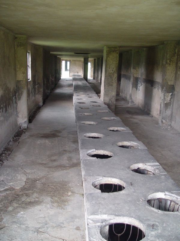 DSC04035BirkLatBarrack