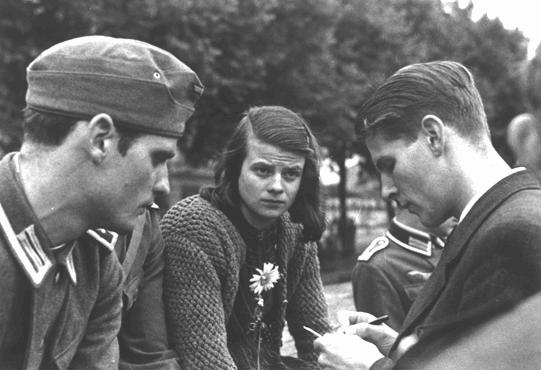 In The Early Summer Of  A Group Of Young Men Including Willi Graf Christoph Probst And Hans Schol Formed A A Non Violent Resistance Group In Nazi
